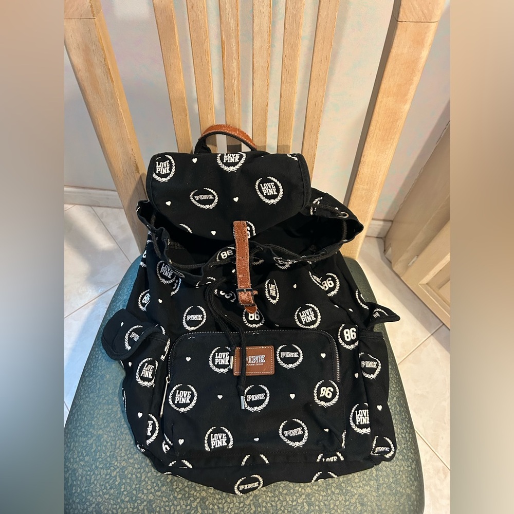 Victoria’s secret pink back pack